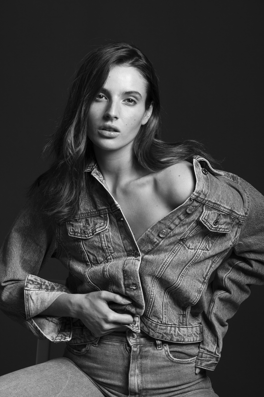 Photo: Prasoon Jaiswal, Model: Aine Louise, First Model Management